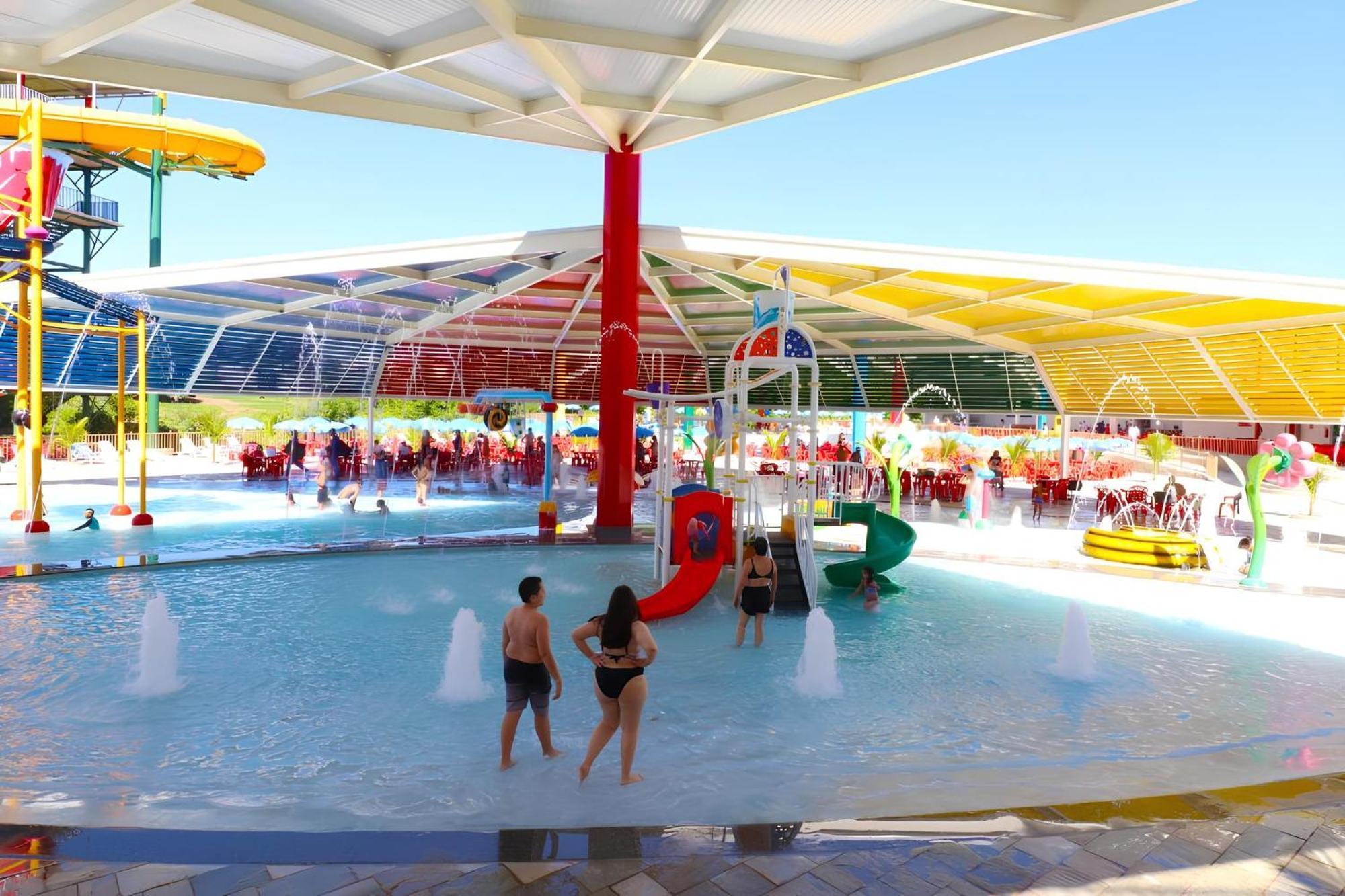 Spazzio Diroma Acesso Acqua Park Gratuito --- * Caldas Novas