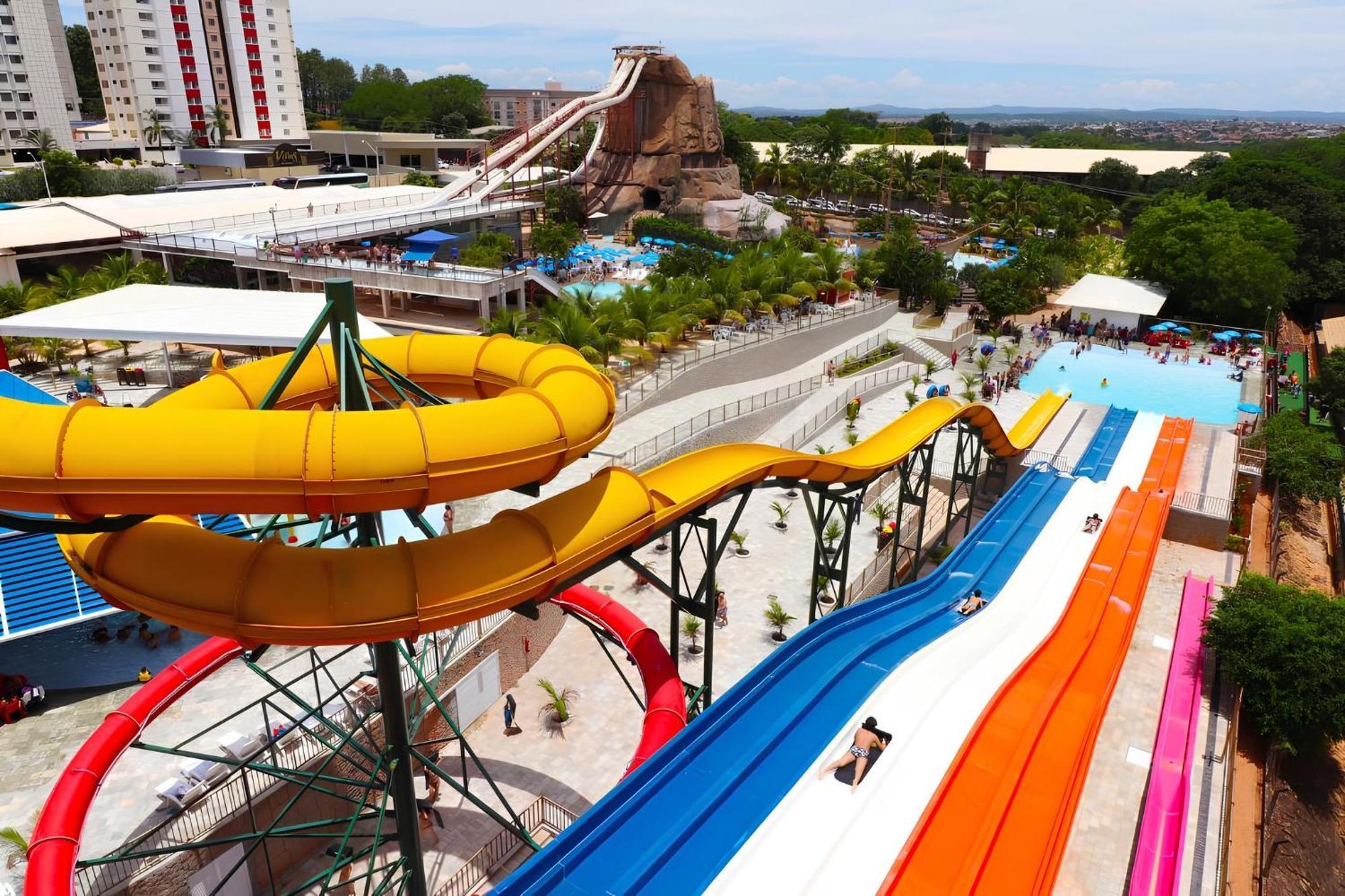 Spazzio Diroma Acesso Acqua Park Gratuito --- Aparthotel